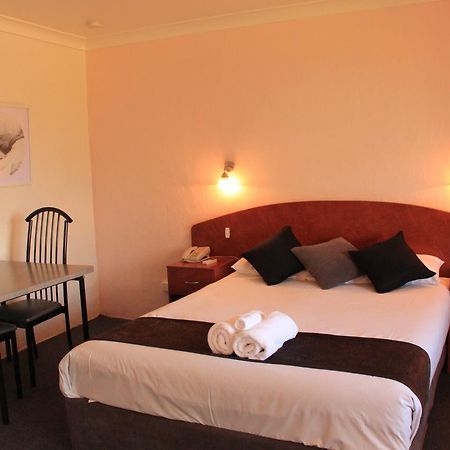 Childers Gateway Motor Inn Buitenkant foto