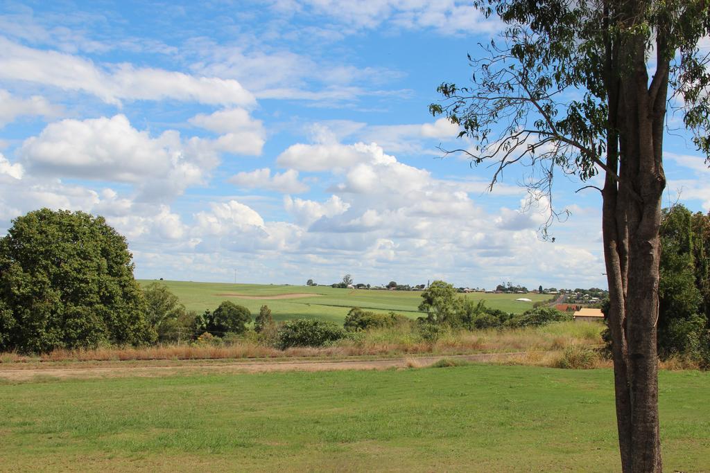 Childers Gateway Motor Inn Buitenkant foto