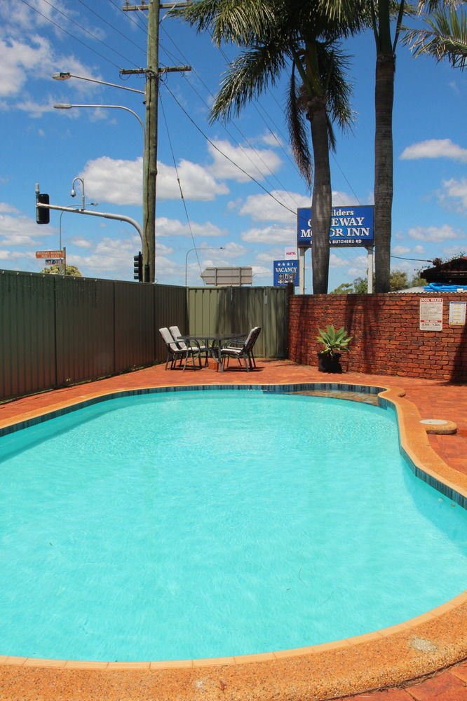 Childers Gateway Motor Inn Buitenkant foto