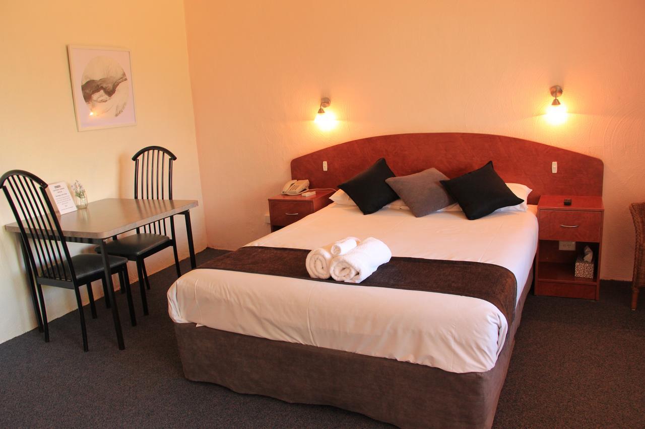 Childers Gateway Motor Inn Buitenkant foto