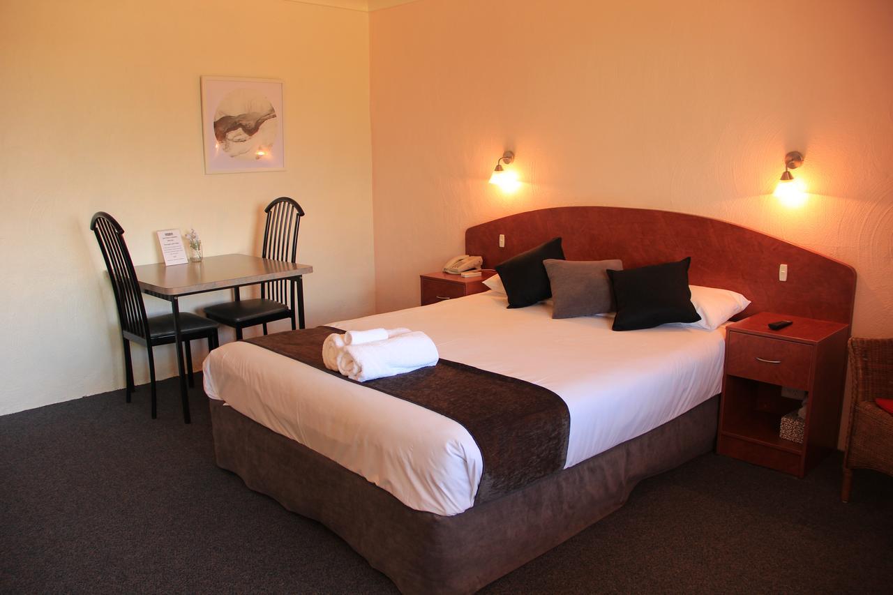 Childers Gateway Motor Inn Buitenkant foto