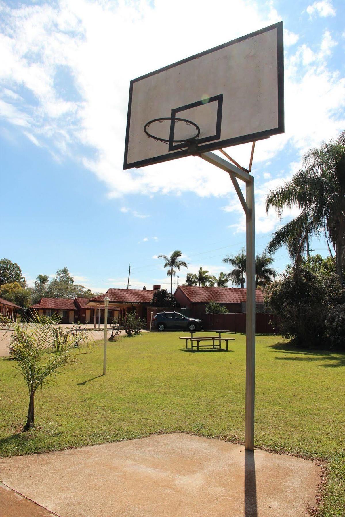Childers Gateway Motor Inn Buitenkant foto